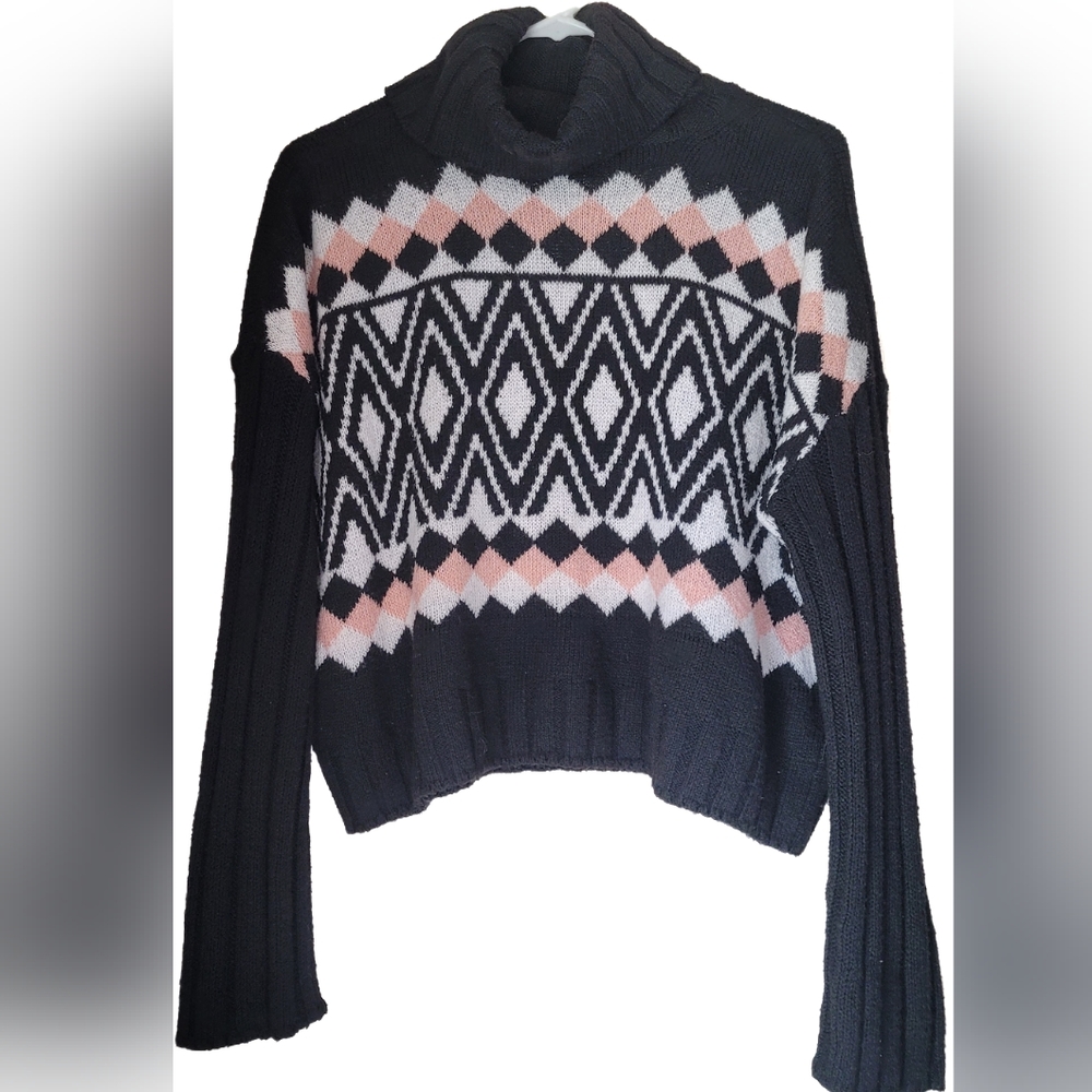 EUC SO Black/White/Pink Geometric Print Turtleneck Crop Knit Sweater - Medium